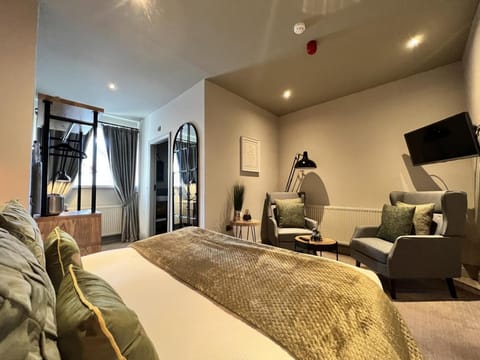 Devonshire Arms Hotel in Staffordshire Moorlands District