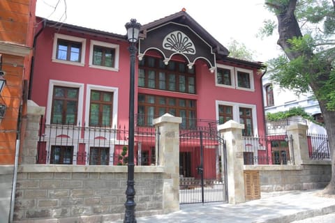 HillHouse Plovdiv Bed and Breakfast in Plovdiv