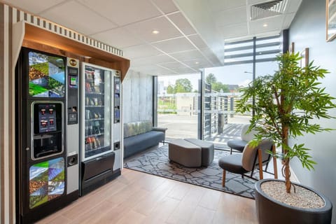 B&B HOTEL Igny Palaiseau Hotel in Île-de-France