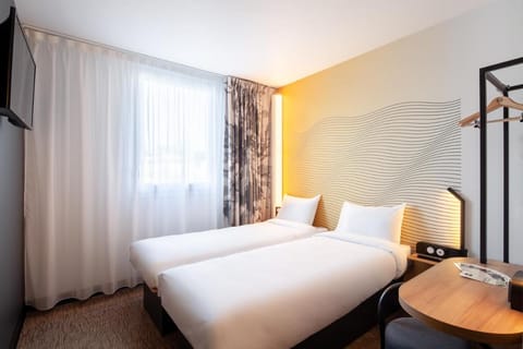 B&B HOTEL Igny Palaiseau Hotel in Île-de-France