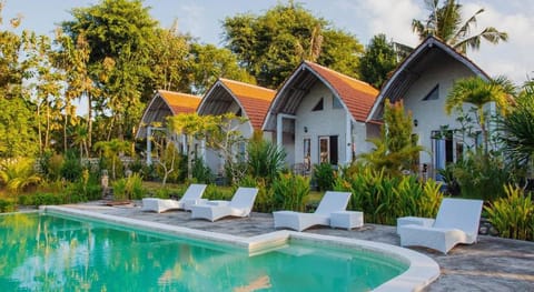 Kayu Kuning Cottage Campground/ 
RV Resort in Nusapenida