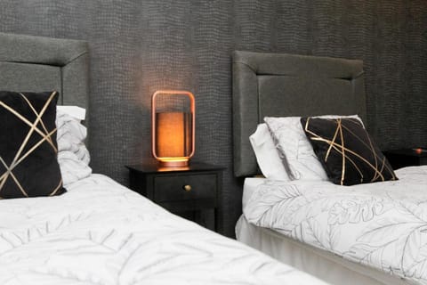 Carlton Hotel Hotel in High Street