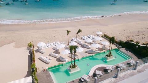 Pronoia Beach Resort Villa in Kuta