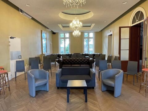 La Maison Verneuil Hotel in Paray-le-Monial