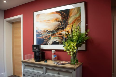 Rose and Crown Hotel in Purbeck District