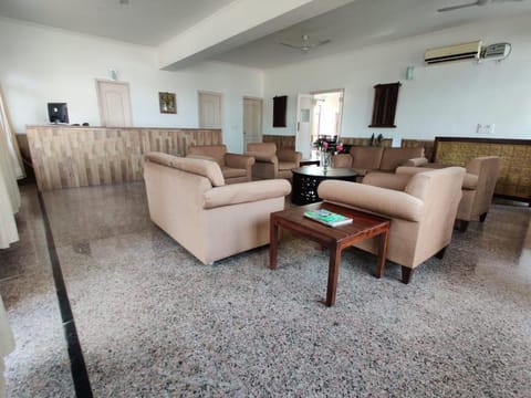 Estate Paradiso Gardens Jaipur Hotel in Jaipur