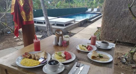 Honeybee Hut Lembongan Bed and Breakfast in Nusapenida