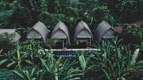 Honeybee Hut Lembongan Bed and Breakfast in Nusapenida