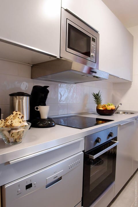 Haus-Gronau-de (Apartment B) Apartment in Bergisch Gladbach