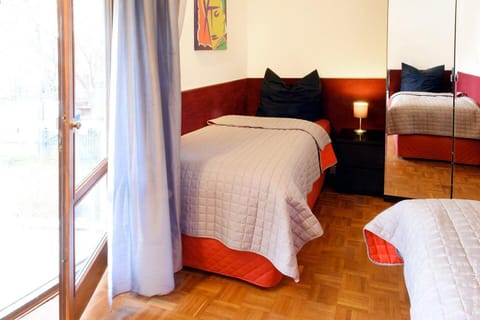 Haus-Gronau-de (Fewo C) Apartment in Bergisch Gladbach