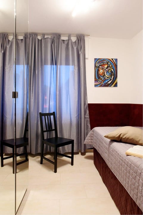 Haus-Gronau-de (Fewo C) Apartment in Bergisch Gladbach