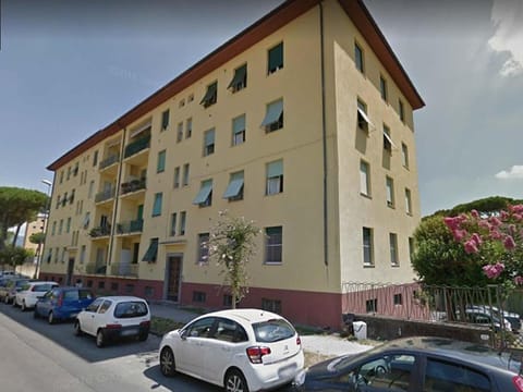 Elena apartment 500 meters from historic center Apartment in Capannori