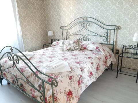 Elena apartment 500 meters from historic center Apartment in Capannori