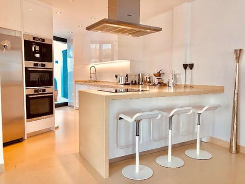 Luxury Apartment with pool by Poniente beach Apartment in Benidorm