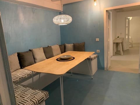 LVNB unique view 2 bedroom villawith indoor hottub Villa in Imerovigli