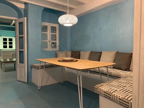 LVNB unique view 2 bedroom villawith indoor hottub Villa in Imerovigli