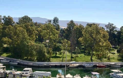 Romantic Lux Apartment in beach front Apartment in Pireas