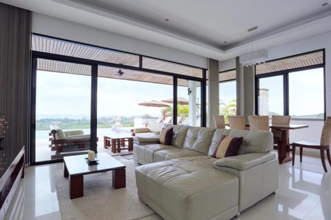 Kulraya Villas - Luxury Serviced Pool Villas Villa in Sala Dan