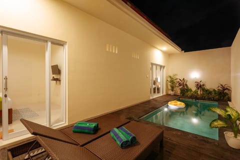Villa Julie, Seminyak - 2 Bed Modern Pool Villa! Villa in Kuta
