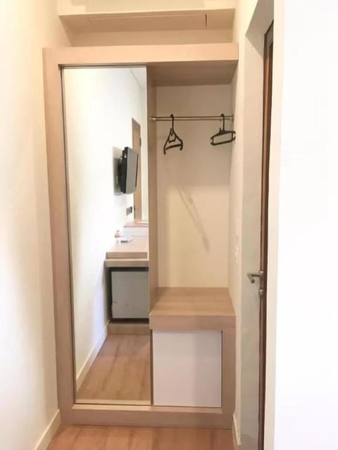 SRIKRISNA ROOM HOTEL Apartment in Kuta