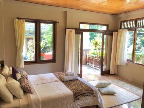 Suk's House 2-Live locally in family compound Ubud Vacation rental in Sukawati