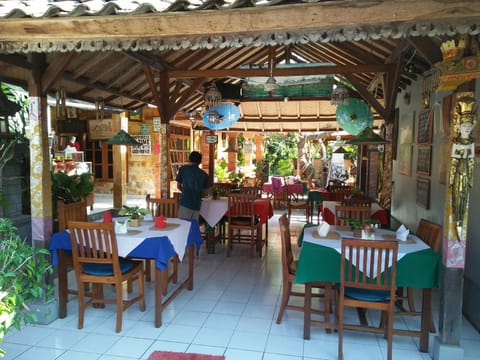 Barclona guesthouses lovina Vacation rental in Buleleng