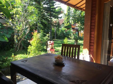Barclona guesthouses lovina Vacation rental in Buleleng