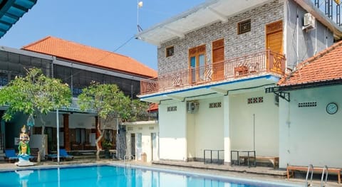 RedDoorz Plus @ Singaraja Hotel in Buleleng