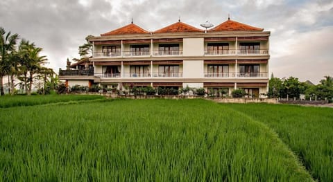 Paon Desa Ubud Hotel & Resort Hotel in Tampaksiring