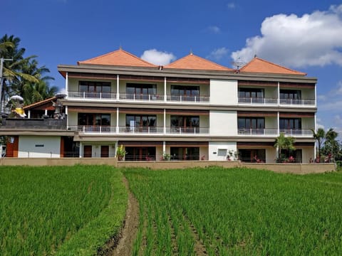 Paon Desa Ubud Hotel & Resort Hotel in Tampaksiring