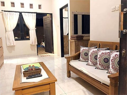 Nuansa Cliff House 2 Bedrooms Jimbaran Vacation rental in Kuta Selatan