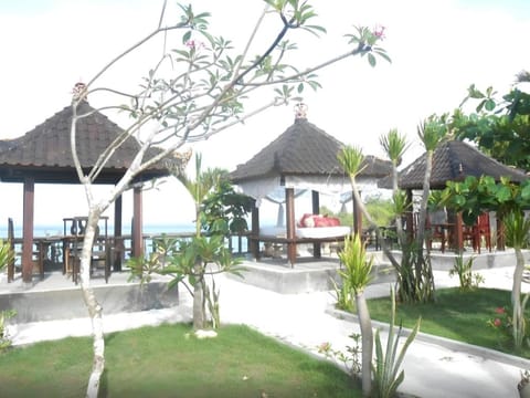 Justhorinbali Dodol Lembongan Cliff Vacation rental in Nusapenida