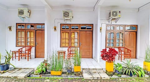 Hotel O Gusti Residence Hotel in North Kuta