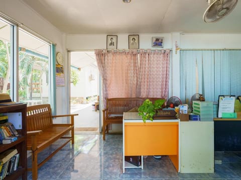 SB Fan Bungalow : 3 Pax (A8) Vacation rental in Ko Tao