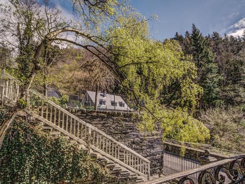 Haus Barkhausen- Bel Étage Apartment in Monschau