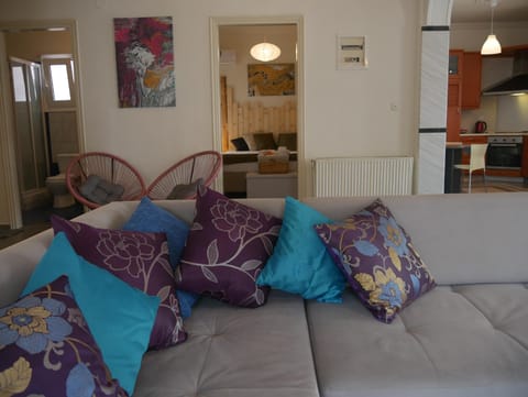 Relax Home Vacation Apartment in Nea Peramos