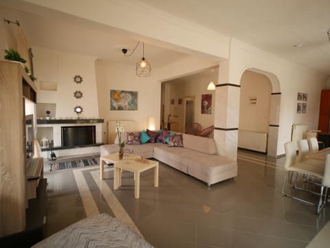 Relax Home Vacation Apartment in Nea Peramos