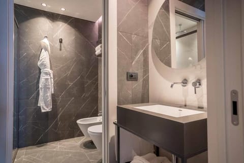 Be Mate Via Tivoli Apartment in Milan