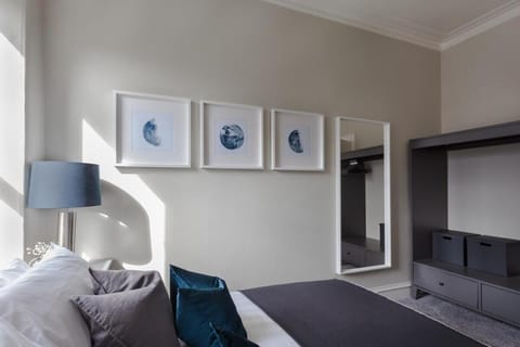 Esslemont Pad Apartment in Aberdeen