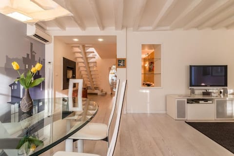 Luxury 350 Sq Mt flat with Terrace central Trieste Apartment in Trieste