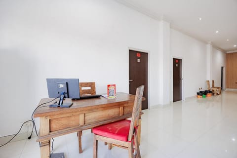 RedDoorz near Ubud Village Hotel in Sukawati