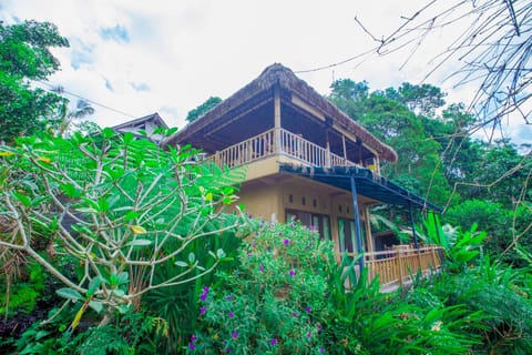 New! Beautiful stay at the Waterfall Village Bali! Vacation rental in Marga