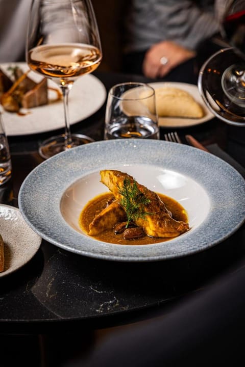 Courtyard by Marriott Paris Porte de Versailles Hotel in Issy-les-Moulineaux