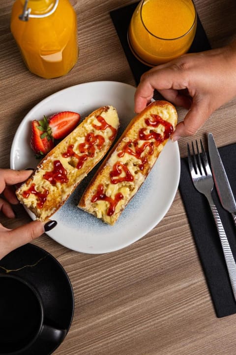 Courtyard by Marriott Paris Porte de Versailles Hotel in Issy-les-Moulineaux