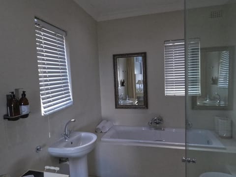 Thyme Wellness Spa and Guesthouse Bed and Breakfast in Cape Town