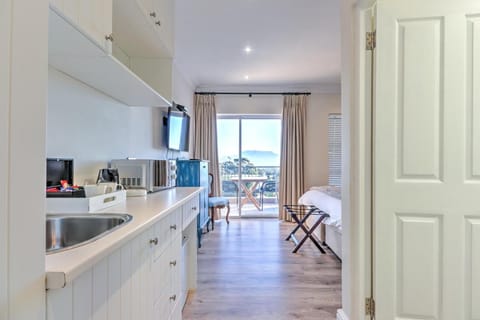 Thyme Wellness Spa and Guesthouse Bed and Breakfast in Cape Town