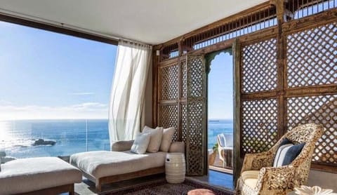 Top-end 4 bedroom Luxury Pool Villa - Clifton Villa in Camps Bay