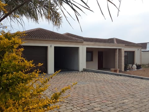 EIKENBOSCH CONFERENCE VENUE Vacation rental in Cape Town