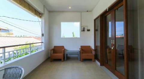 Manu Guest House 2 Hotel in North Kuta