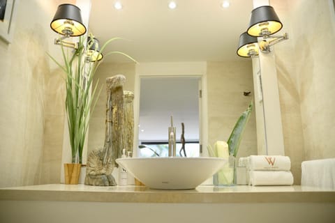 Villa Venus 5BR Villa in North Kuta